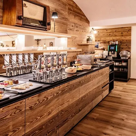 Aparthotel Appartement- Und Wellnesshotel Winkler Pfalzen